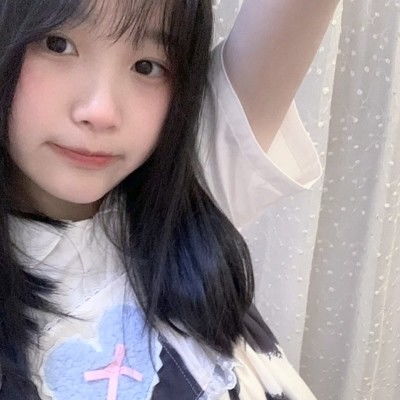 广西一条银环蛇被装入透明塑料袋当“氛围灯”，蛇在袋内不停蠕动！网友：换个袋子吧，看着害怕